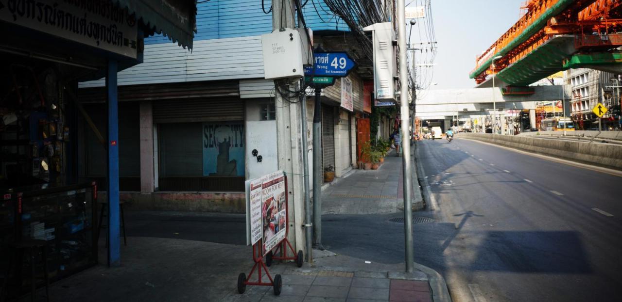 59Indy Guesthouse Bangkok Buitenkant foto