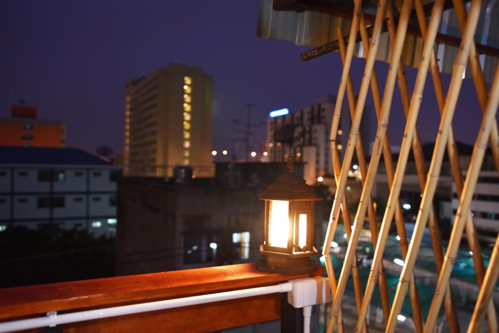 59Indy Guesthouse Bangkok Buitenkant foto