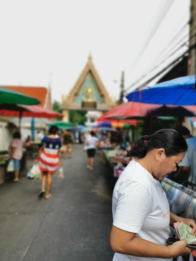 59Indy Guesthouse Bangkok Buitenkant foto