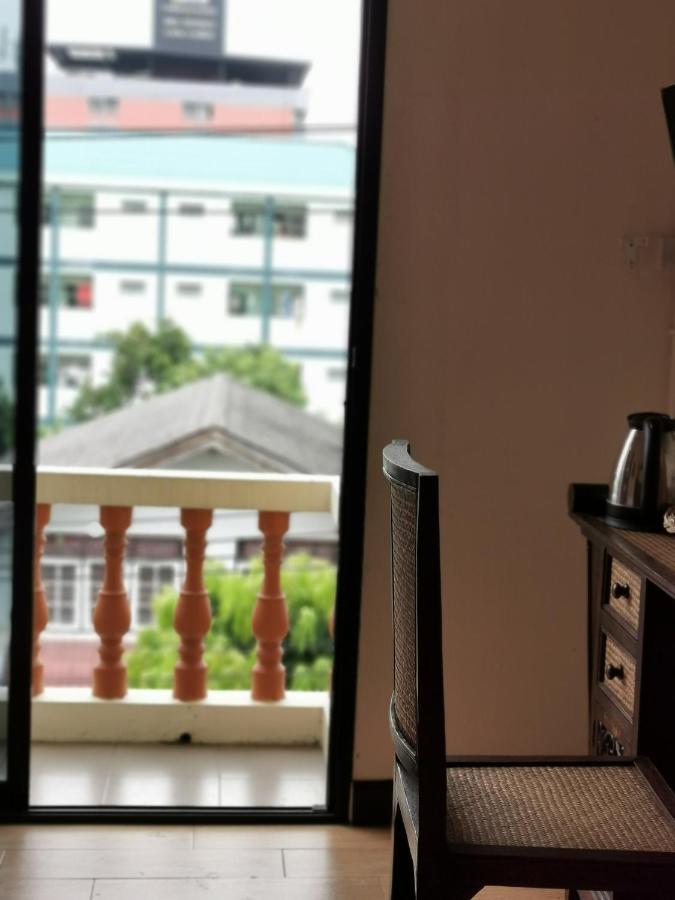 59Indy Guesthouse Bangkok Buitenkant foto