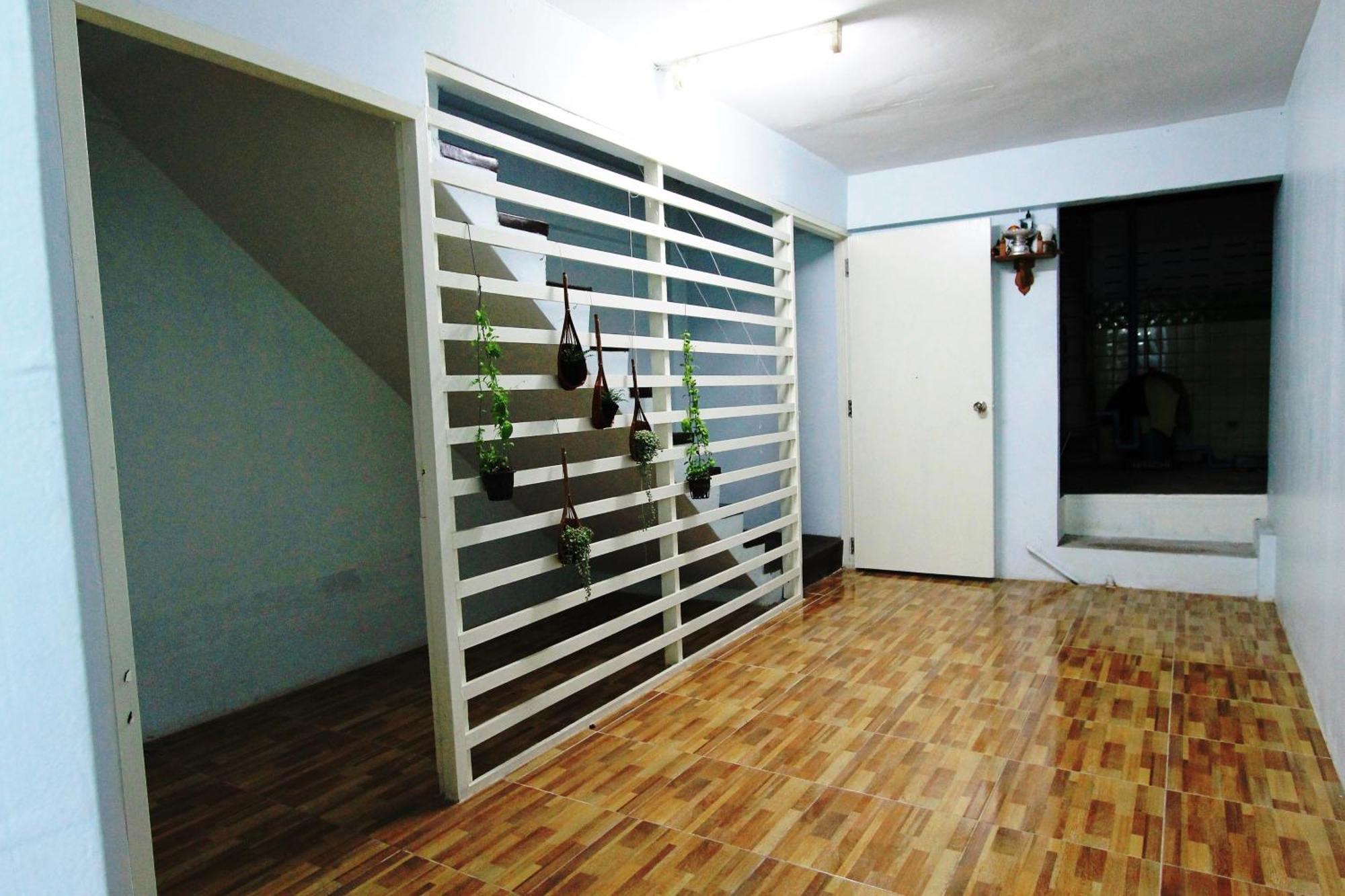 59Indy Guesthouse Bangkok Buitenkant foto